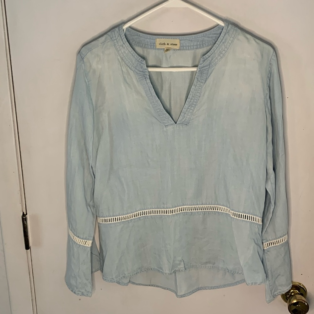 Cloth & Stone light blue denim chambray long sleeve blouse with Cutwork Size S